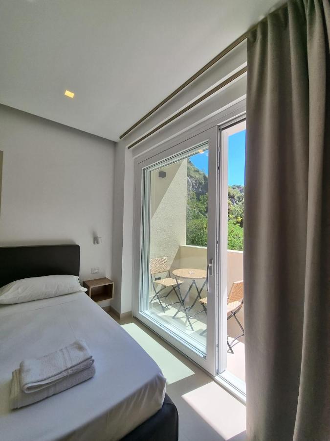 Marea Retreat Rooms Marina di Camerota Ngoại thất bức ảnh